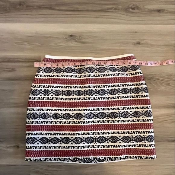 Madewell Jacquard Gamine Mini Skirt Size 8 Red Blue White Striped Geo Aztec Prin - Picture 3 of 6